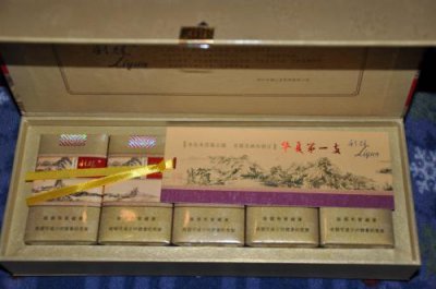 ​中国十大最贵香烟排名 利群香烟2万一条