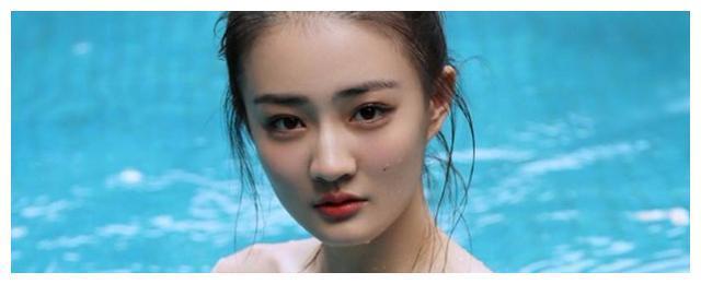 徐璐与张铭恩官宣恋情，乔任梁微博“沦陷”，粉丝留言惹人泪目