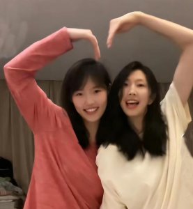 ​吴梦洁王逸凡合体比心！挑战金烨王云蕗国手之位，冲击世锦赛名额