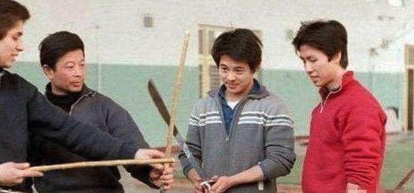他是武术冠军出身，连李连杰都怕他，却因钱失去爆红机会