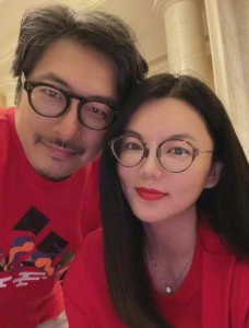 ​全篇不提夜会美女，王岳伦宣布与李湘离婚，回应方式太“绿茶”！