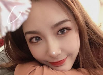​Rita晒新自拍美照，细心网友发现端倪：P都P不瘦了？