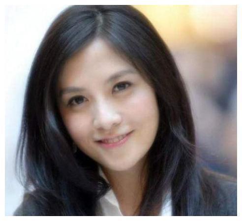 中国5大“富婆”，个个长相貌美，身价百亿，看完你还想努力吗？