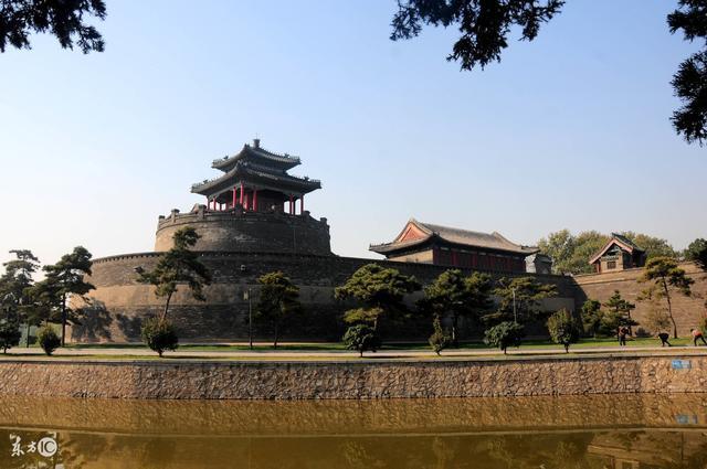 念天地之悠悠，独怆然而涕下：陈子昂《登幽州台歌》赏读