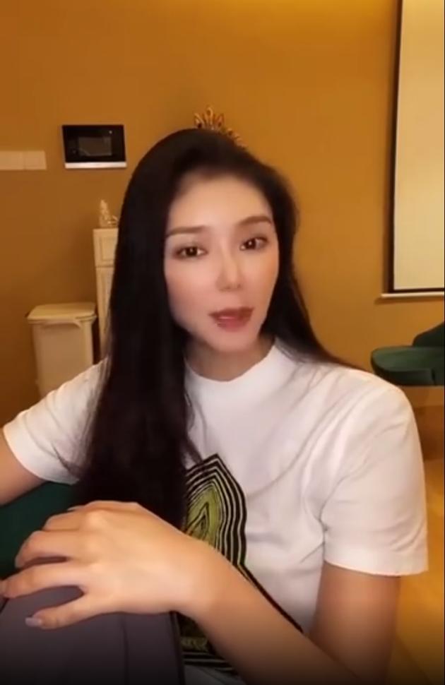 林丹“出轨门”女主再发声，上次发长文这次发视频，整容脸很吓人