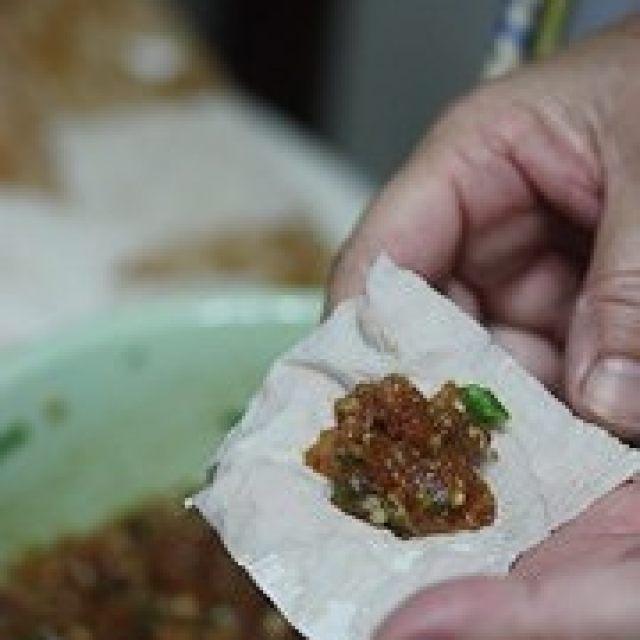 自制肉燕，皮薄馅大，香气四溢，非常爽口