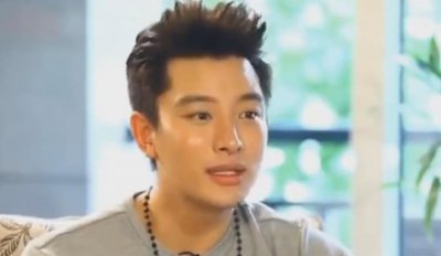 ​网曝李小璐怀二胎？挺孕肚探班贾乃亮，二人和好网友送祝福
