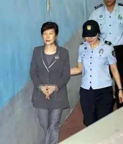 难逃牢狱之苦！朴槿惠：原来死亡就在身边