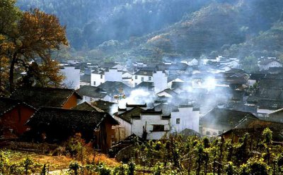 ​晓起古村是＂中国茶文化第一村＂，分为上晓起和下晓起，风格独特。