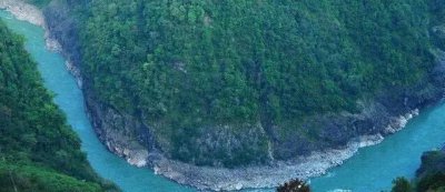 ​西藏雅鲁藏布江截流，可建造世界第一的水电站，但引流比水电更好