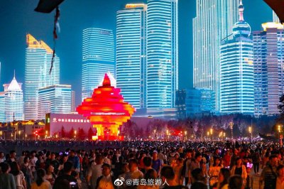 ​青岛五四广场看灯光秀的