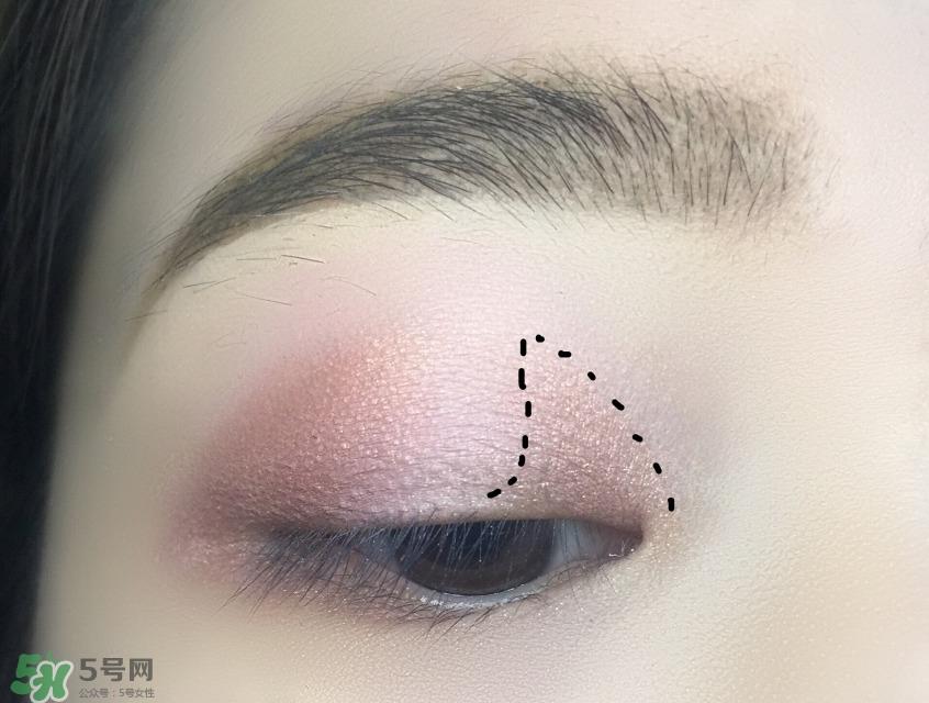 lottie london眼影怎么用,lottie london眼影试色