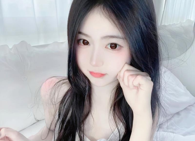 宋茜出道日，宋茜曾经是最早在韩国出道的女明星
