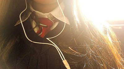 ​晚上怎么和女生聊天才有兴趣？吊人胃口的聊天话语！(晚上和女生聊什么话题能吸