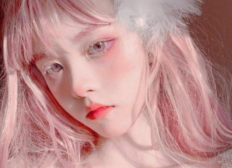  我却出轨了一个什么都不如我老婆的女人