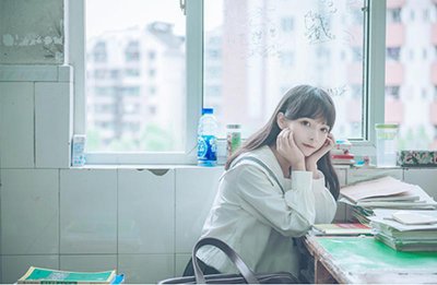 ​女人暗恋你，不是叫你哥，而是用这3种方式叫你