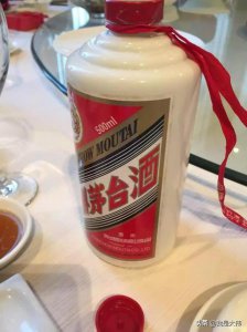 ​凤香原浆酒海秘藏(凤香海藏v6的价格)
