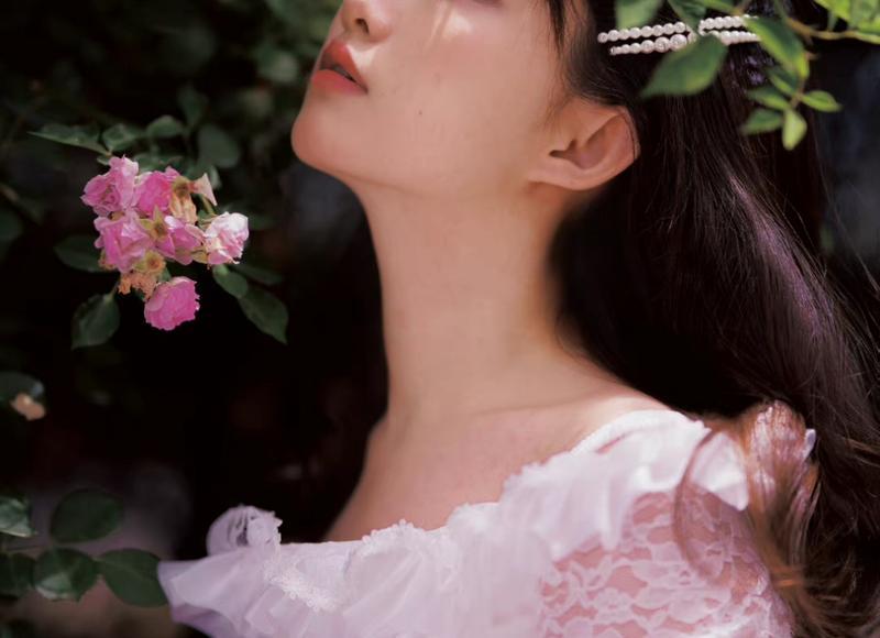 嫁给一个离异有小孩的人（嫁给离婚带孩子的男人）