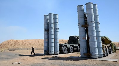 ​S300防空导弹出手，配合高强度轰炸乌国，单日至少百枚导弹发射