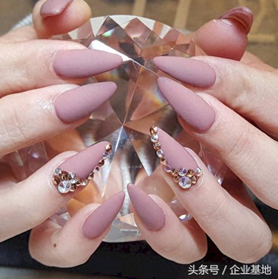 12种美甲形状，你能hold住哪几款？