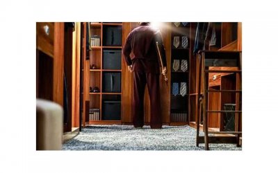 ​两个人老是无意中对视是喜欢吗？剖析男人看你的五种眼神