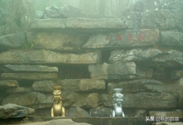 广西桂林尧山是桂林市最高山峰，国家4A级景区，主峰海拔909.3米