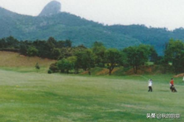 广西桂林尧山是桂林市最高山峰，国家4A级景区，主峰海拔909.3米