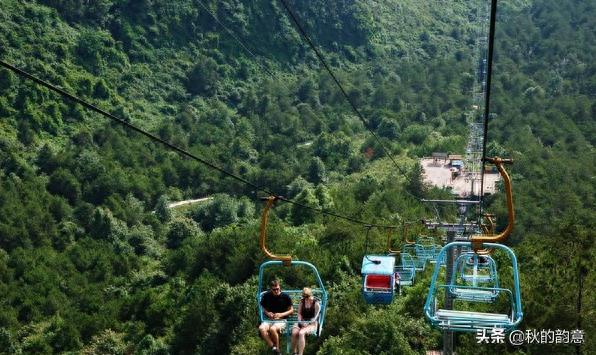 广西桂林尧山是桂林市最高山峰，国家4A级景区，主峰海拔909.3米