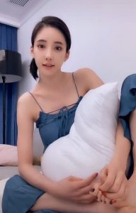 ​网传潘南奎“整容前”旧照，小眼睛塌鼻梁大方脸，确定是一个人？