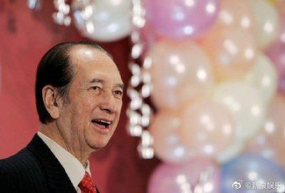 ​16张照片看完赌王何鸿燊的传奇人生，年轻时颜值堪比欧美明星