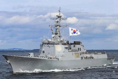 ​韩国海军宇宙第一！中韩海军开战谁会赢？韩国网友发出灵魂提问