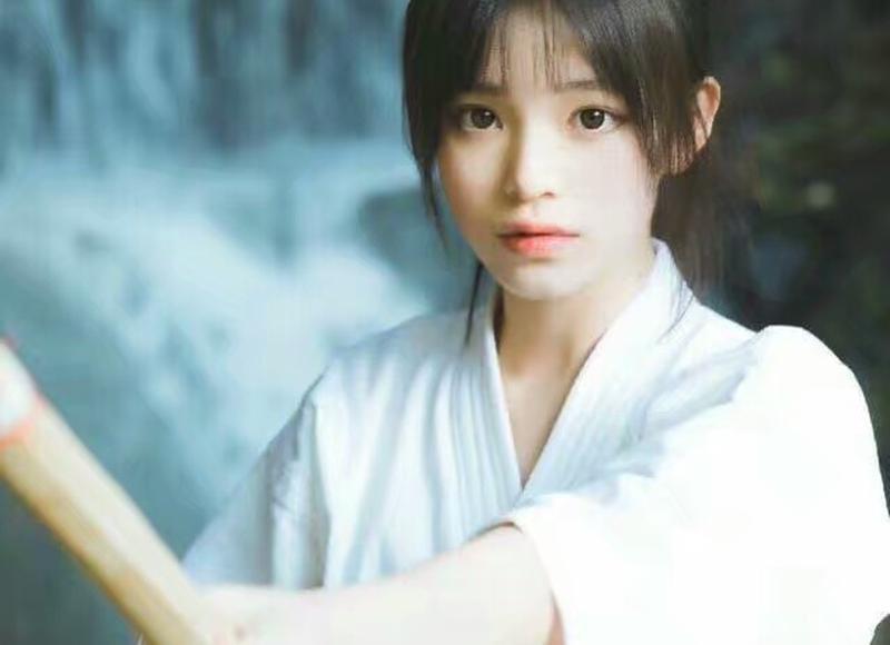 女生说不想谈恋爱_她只是不想和你谈