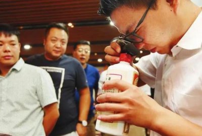 ​陈年老酒回收价格明细_陈年老酒交易网