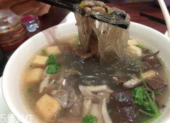 鸭血粉丝汤的配料搭配有哪些