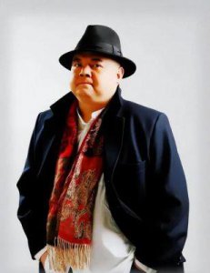 ​昔日武打明星张振寰：从耀眼荧幕到街头烧饼摊的逆袭人生