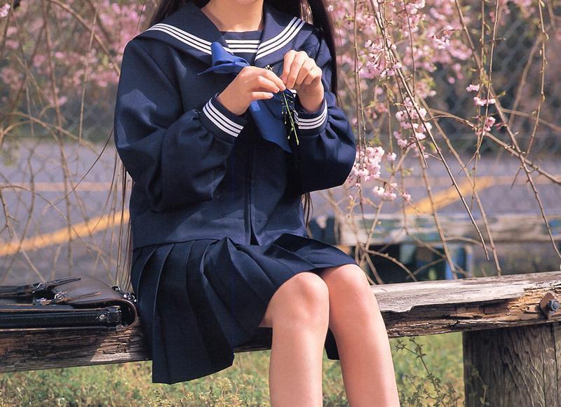 夫妻一方出轨离婚怎么判（一方有外遇离婚该怎么判）