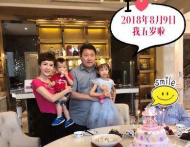 ​博纳总裁于冬与金巧巧离婚内幕曝光，曾多次晒全家幸福照片