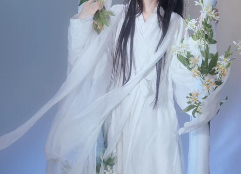 男生动心了却装作不喜欢你的表现是什么