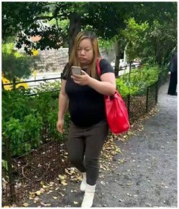 ​网红鼻祖芙蓉姐姐：19年过去，单身带娃的她是这样