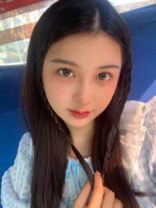 ​井田烧肉：电竞主播的甜美魅力与爱情故事