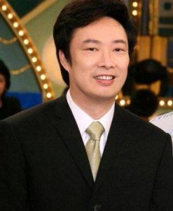 ​费玉清终身未婚背后真相：拒入赘与解除婚约，一生只为她孤独终老