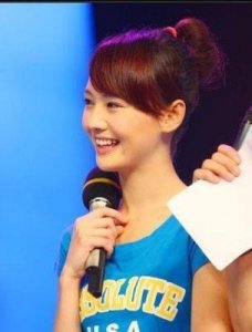 ​古力娜扎公开向郑爽道歉，双方关系破冰？古力娜扎被传为郑爽小三，真相究竟如