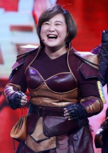 ​贾玲带领张小斐等集体出走：背后的利益纠葛与忠诚考验，贾玲最终获胜