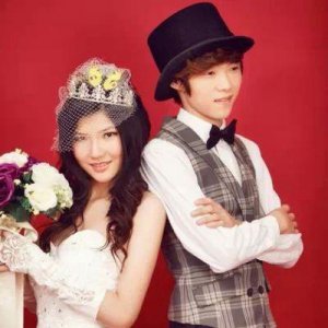 ​黄圣依婚姻揭秘：揭秘小圈子的秘密！