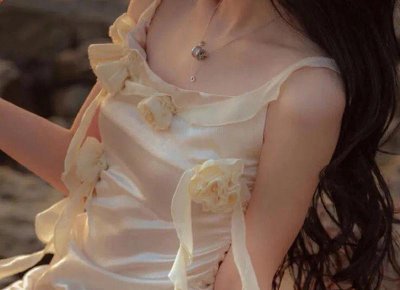​半夜前女友突然发消息(突然收到一条短信提醒我找女朋友)