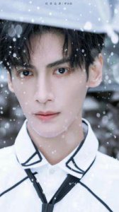 ​罗云熙工作室发声抵制私生行为，呼吁理智追星