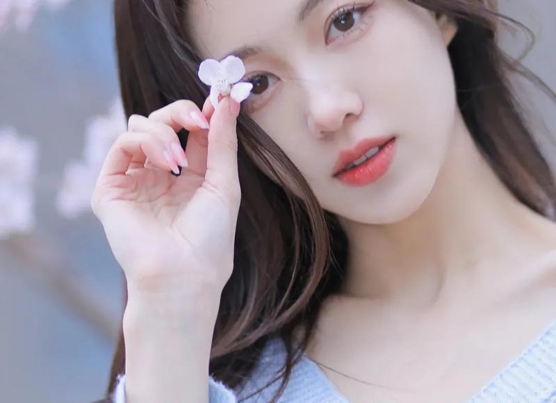 喜欢的女生找我借钱怎么办？