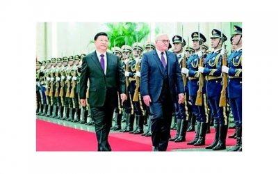 ​追女生到底要不要天天找她聊天？学会这两招，保你每天都有话题！