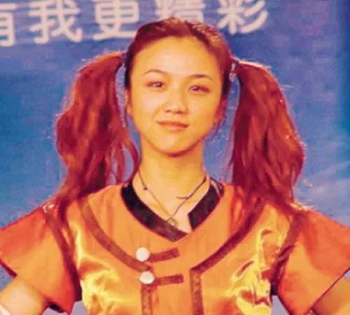 “文艺女神”汤唯：高考四次，28岁一炮而红，35岁嫁45岁韩国导演
