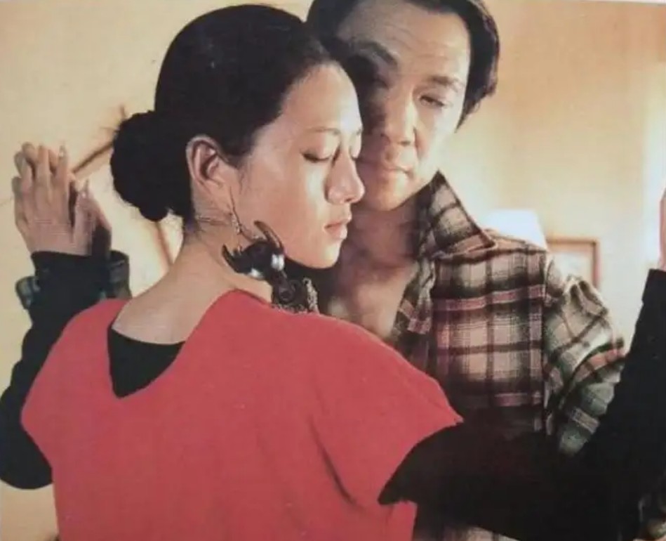 和妻子结婚40年的王学圻，为离婚2次对簿公堂，如今觉得愧对儿子